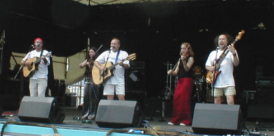 The Wherries play 'Sea-Trek' 2001